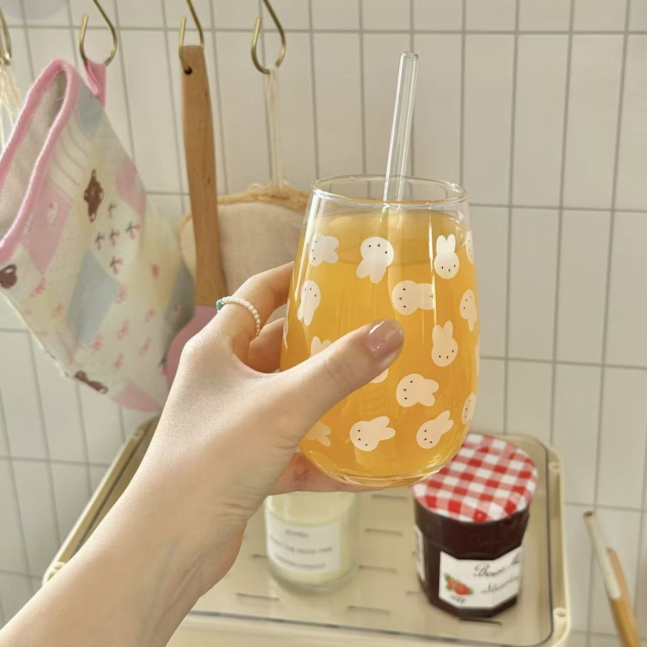 Uroczy szklany kubek z nadruki – Juice Tea Coffee recenzja i cena